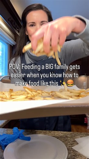 Natalie Johnson | Modern Homemaking on Instagram: "COMMENT 👇 if fast food prices have you absolutely rethinking your life choices. Because listen… my family would be BROKE if we ate burgers + fries out regularly 😅 So instead, I make cast iron burgers at home, and this is a 10/10 lunch every single time. Crispy edges. Juicy center. Zero drive-thru regret. My non-negotiable burger rules👇 🔥 Pan MUST be screaming hot — cast iron only 🥑 Quick splash of avocado oil (high smoke point matters) 🥩 V