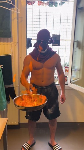 Yo les tarlouz Tuto homard flambée #foryoupage❤️❤️ #pourtoi #pourtoii #foru #prisontiktok