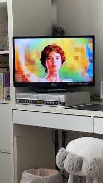 Opening to Seinfeld Volume 1 Disc 4 Season 2 Episodes 11-13 2004 DVD (Australia)