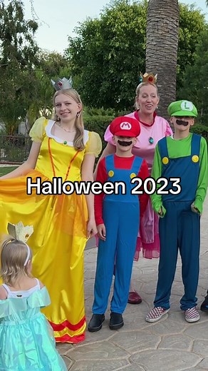 Super Mario Family Halloween Costume Reveal