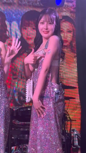 りこさん(@riko_burlesque_) #ROKUSANANGEL #ロクサンエンジェル #63angel #バーレスク東京
