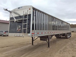 2018 Cornhusker Ultra-Lite Tri/A Grain Trailer | Transportation
