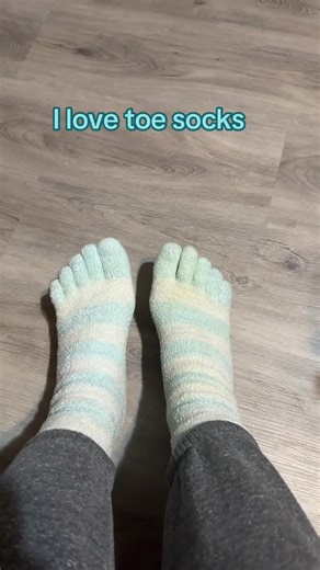 5 finger toe socks. So soft, warm & comfy #soft #cotton #align #toefingers @Hosmau