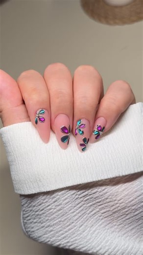 Vanki Nails on Instagram‎: "Iridescent Petal Nails Used in video: • MODELONES nude color 2420 from 32 PCS Summer Gel Nail Polish Set • MODELONES Top Coat • ADHERE Cat Eye Gel Set - Sleepless Island Series • NARYM Mirror Powder M02 🔗 Link in bio 🛍️ *affiliate #cateyenails #glassnails #chromenails #nails #nailart #nailideas #nailsnailsnails #nailinspo #nailtrends #diynails #gelnails #gelxnails #frenchnails #nailtutorial #nailtech #naildesigns #uñas #unhas #ongles #nägel #unghie #ногти #ネイル #네일 #