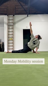 809 reactions · 24 comments | Save for later and come back to this whenever you need a mobility boost! This morning's mobility session was just what I needed after a chaotic weekend!  It's this time of year again - school, kids, and clubs... anyone else feeling like they're being pulled in all directions!?  Hope you enjoy! Chloe x #chloebruceacademy #mobility #hipmobility #mobilityexercises #trainwithme | Chloe Bruce | Facebook