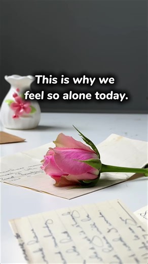 Based on a real love letter from the 1940s.💌 A few honest words... and suddenly someone feels like they have everything. Do we still write like that today?❣️ I'd love to hear what you think - let's talk in the comments. I collect and retell these wartime love letters, carefully piecing them together and sharing their stories here - to remind us how love once sounded... and how it still can.🌸 If you'd like to read the full letters, you can now find them on my website. Link in bio. ⬆️