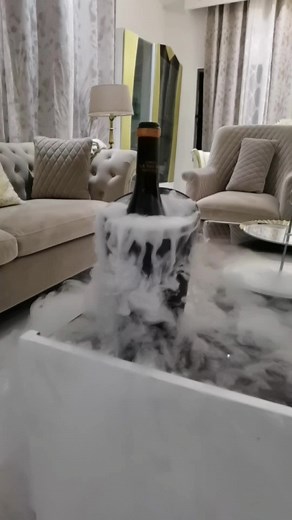 La glace Carbonique, CarboGlace l'élément indispensable pour les fêtes. Achetez Maintenant . 229 52651939 #carboglace_benin #foryou #cotonou229🇧🇯 #cocktails