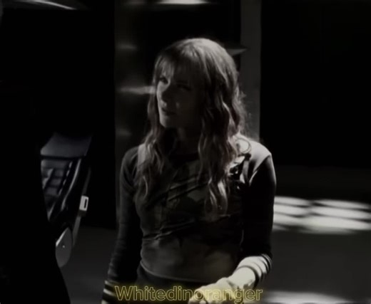 Emma Lahana: The Beautiful Power Rangers Star