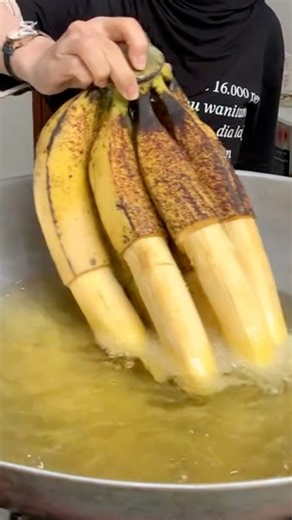 8.8K views · 89 reactions | 50/50 fried banana! | Sus Maryosep | Facebook