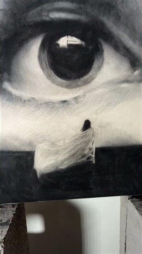 Woodless charcoal pencil — MadArtMaterials.com