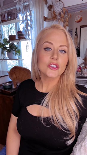 Just a little friendly hello 😇