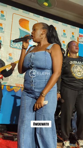 Ani Taylor Live Performance at Jovia City