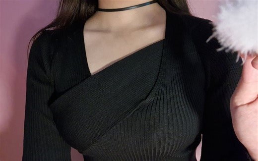 [Moon] I'll tickle you (trigger word, hand movement)