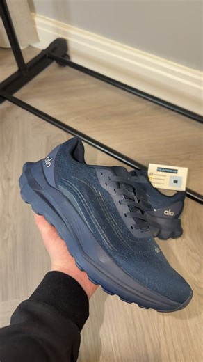 Navy Alo Yoga Runner: Perfect for Active Lifestyles