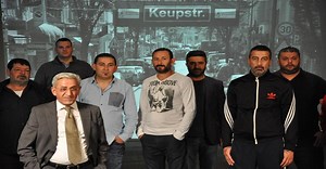 NSU documentary: "Der Kuafor aus der Keupstraße": Probing the open wound | Qantara.de