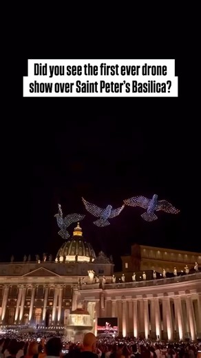 Did you see the Vatican drone show? 💫🇻🇦 Over 3,000 drones illuminated the night sky above St. Peter’s Square during the Grace for the World concert in Rome. The breathtaking performance brought Michelangelo’s Sistine Chapel masterpieces to life, including the iconic Creation of Adam, and even formed a glowing portrait of Pope Francis. Organized by Nova Sky Stories, the display fused art, faith, and technology, leaving thousands of spectators in awe. More than just a show, it stood as a powerf