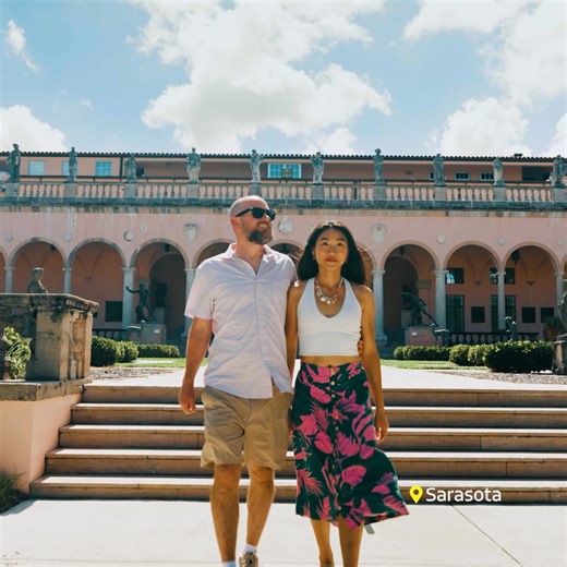 Enjoy a slower pace of life in Florida—spot the local wildlife, savour a delicious meal, and linger over a board game. | VISIT FLORIDA