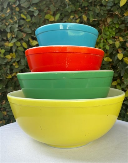 Vintage Pyrex Multi-color Mixing Bowl Set "primary Colors" With Old Back Stamp - Etsy UK