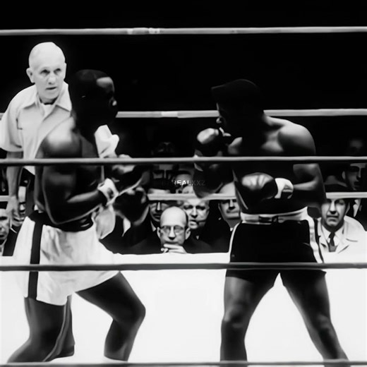 Floyd Patterson x Sonny Liston. (1962) | Slow Motion.