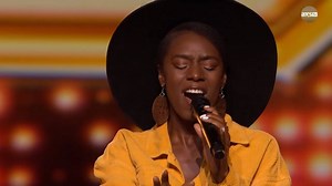 When you have the ENTIRE audience on their feet, you know you've done something right. #UKintheUSA Set your DVR for the FINAL ROUND of The X Factor auditions here 👉 vupulse.com/c/3492 | AXS TV