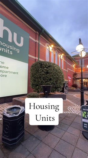 We need some bedroom inspo so headed to @Housing Units 🏠 Unfortunately there was nothing there for us today, but sooo much if you are int the clean girl, beige home vibes ☁️ 🤍 🐻 @Le Creuset #decor #homeinspo #refurb #bedroom #cleanhome