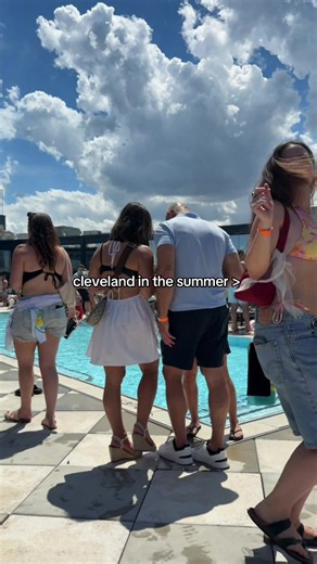 cleveland is the best in the summer! so much always going on 😎🌞✨ #cleveland #cle #clevelandohio #downtowncleveland #ohio