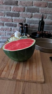 101K views · 624 reactions | Wassermelone schneiden | Was kommt heute auf den Tisch? | Facebook