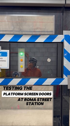 Did you know that platform screen doors are now installed in all four of our new underground stations? 🎉 And in this video you can see the doors being tested at our new Roma Street station 🚇 | Cross River Rail Delivery Authority