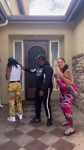 Shaheem got us slappin invisible a$$ in Sign Language 😂😂🤦🏽‍♀️ #fbreels #ASL #barithegoat | Mommager415