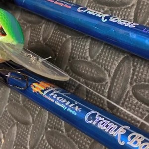 It’s time to turn the Hydrowave on and crank them 10’-12’ ledges. Just watch out for them gar that want to check out the feeding frenzy mode 😡 T-H Marine Supplies SPRO U.S.A FatPapa70 Phenix Rods & Accessories | Russ Lane