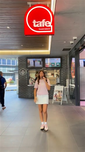Glitter Girl ® on Instagram: "This is what a day in your life could look like at TAFE Queensland’s Robina Campus. 💖 From hands-on learning and creative spaces to real-world training environments, there’s so much happening here beyond what most people expect. 🥰 If you’re unsure what comes next after school, seeing your options laid out like this can make a big difference. Applications are now open via @tafeqld #trending #tafeqld #goldcoast #student #careeroptions"