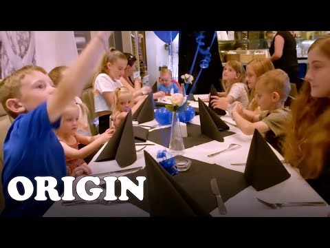 Taking 11 Kids Out to Eat… What Could Possibly Go Wrong?