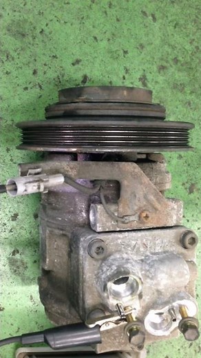 エアコンコンプレッサー、マグネットクラッチ