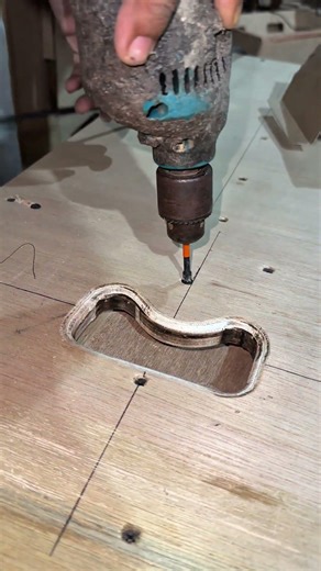Speaker box handle screwing process #tutorial #woodworking #speakerbox