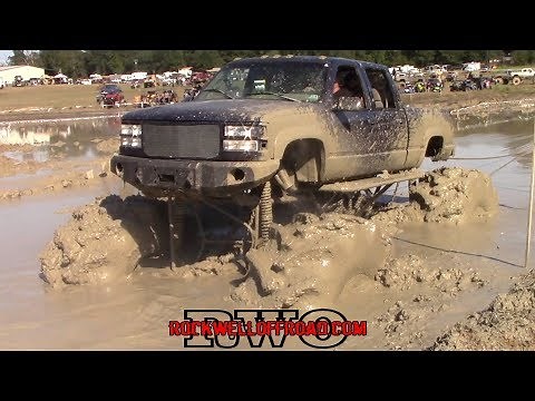 MONSTER TRUCK BIG BLOCK CHEVY MUD BOGGING!!! PLENTY HORSEPOWER!!!