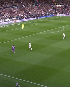 The ball from Winks and the cross from Sess. 🔝 Matt Doherty opening his account. 💪 | Tottenham Hotspur