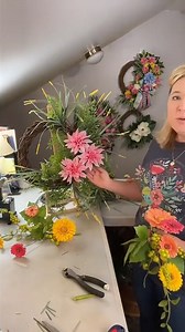 17K views · 239 reactions | Learn to make a Large Summer Grapevine...