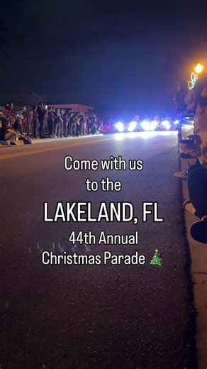 The 44th Annual Lakeland Christmas Parade is one of those traditions that reminds you exactly why people fall in love with Central Florida. Every year, the streets fill with families bundled in light jackets (because yes — it’s December, but it’s still Florida!), kids waiting for candy, twinkling lights bouncing off the lake, and floats that get more creative every season. It’s the kind of night that pulls the whole community together, where you can feel the excitement long before the first floa