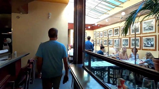 Exploring Montreal's Plateau: Food, art & hidden gems!