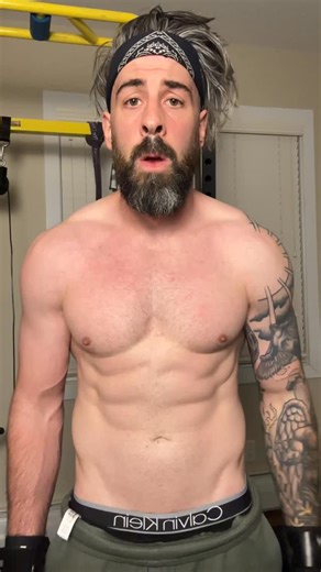 Road House Chest, Back & Biceps Workout… A1. Feet Elevated Pause Pushups 3 x 6-12 reps each side, 3 seconds down, pause for 2 seconds at the bottom Rest 90 seconds A2. Pull-ups or Chin-ups 3 sets x 6-12 reps / *5 reps (Straight Sets / *Cluster Sets) 90 seconds rest *Cluster Set - Perform 1 rep, rest 15-30 sec then repeat 2-4 more times. B1. Assisted One Arm Pushups 3 x 9-15 reps, 3 seconds down Rest 90 seconds B2. Chest Supported Upper Back Rows 3 sets x 9-15 reps, 3 seconds down 90 seconds rest