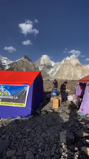 From Concordia, you can witness the breathtaking view of K2 and Broad Peak standing side by side — a truly mesmerizing sight where two of the world’s highest mountains rise above the Baltoro Glacier, creating one of the most iconic views on Earth. . . 📩 DM us for complete details and quotations for your summer treks and expeditions, . . You can also contact us on 📞 Contact Us: 92 335 8411291 92 323 8312244 📱 Phone: 92 355 5229826 📧 Email: mountaintigertreks@gmail.com 🌐 Website: www.mountain