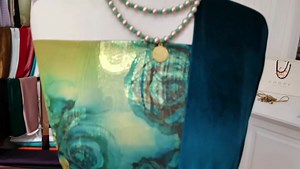 81 reactions | Qumaşî NWÊ tenha le Chopy Designs✨We got many NEW fabrics at Chopy Designs✨ Worldwide shipping✈️ Geyandinman heye The best tailors are at Chopy Designs淋瑱Baştrîn xeyatman heye le Chopy Designs淋瑱 ☎️009647500708090 Hewler, Naz Naz #chopydesigns | Chopy Designs | Facebook