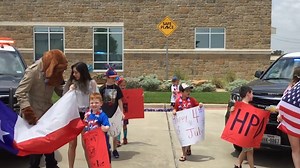 409K views · 11K reactions | You asked, we delivered!!! Here is our version of the LIP SYNC BATTLE! We had so much fun, and we hope you enjoy. Share it with your friends! Come on Mclennan County agencies, let's see yours! #HewittPD #LipSyncBattle #LipSyncChallenge . | The Hewitt Police Department | Facebook