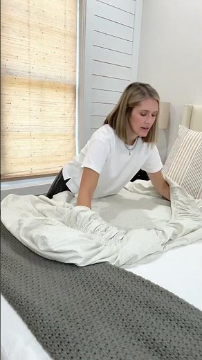 How to Fold a Fitted Sheet