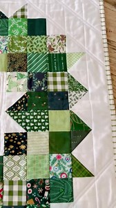 Christmas Table Topper/ Holiday Table Topper/ Quilted Table Topper - Etsy