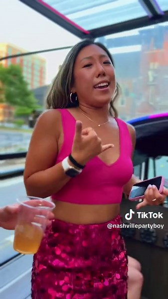 Experience the Nashville Party Bus Vibes