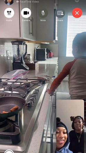 Ni’Kee Lewis on Instagram: "@she_isme2 Told Zy to go make her something to eat & this what happened 🥰🌭 Cooking at the age of 2! And yes he got the pan, the chair, the sausages, & the back scratcher 😂😂🤷🏼‍♀️🤷🏼‍♀️ #Cooking #2yearsold #BigZy #Love #advanced #Terrible2s"