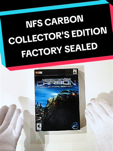 🎮 Need for Speed Carbon – Collector’s Edition (PC) 🎮 Jedna z najbardziej klimatycznych odsłon serii. NFS Carbon Collector’s Edition na PC w stanie fabrycznie nowym, zafoliowanym, dodatkowo z oryginalną kartonową obwolutą (slipcover) — prawdziwa gratka dla kolekcjonera. Edycja kolekcjonerska oferuje: 🔥 ekskluzywną zawartość niedostępną w standardowej wersji 🔥 rozszerzenia i dodatki 🔥 unikalne elementy tylko dla Collector’s Edition Pełny komplet, nienaruszona folia i rzadko spotykany slipcove