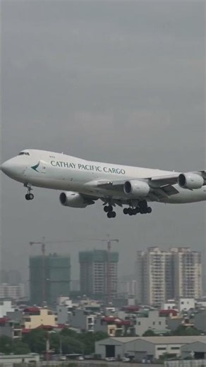 Cathay Pacific Cargo Boeing 747 Final Approach ✈️🇭🇰