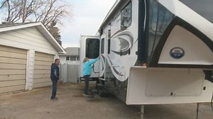 Some Alberta snowbirds hope to beat border rush as Canada-U.S. land crossings open Nov. 8